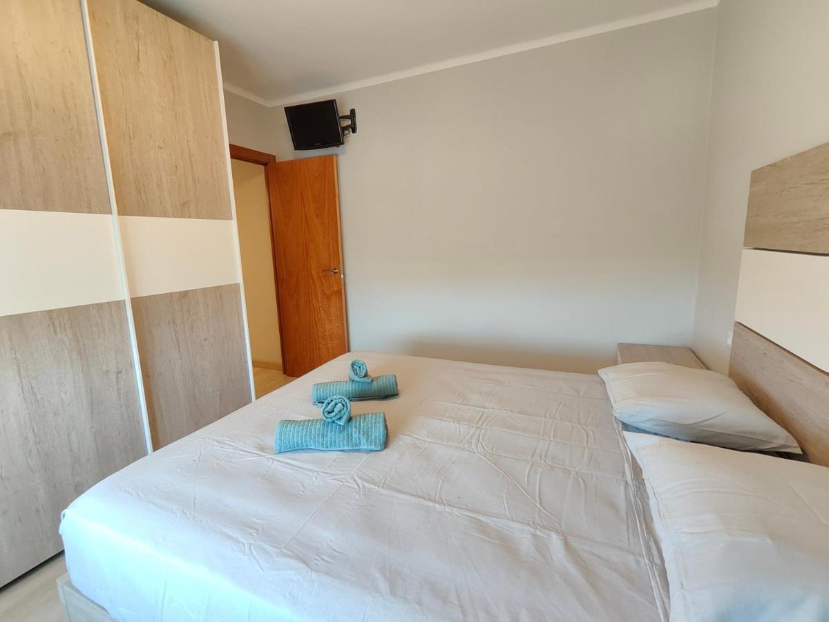 Family Apartment Besos Sant Adrià de Besòs Exteriör bild